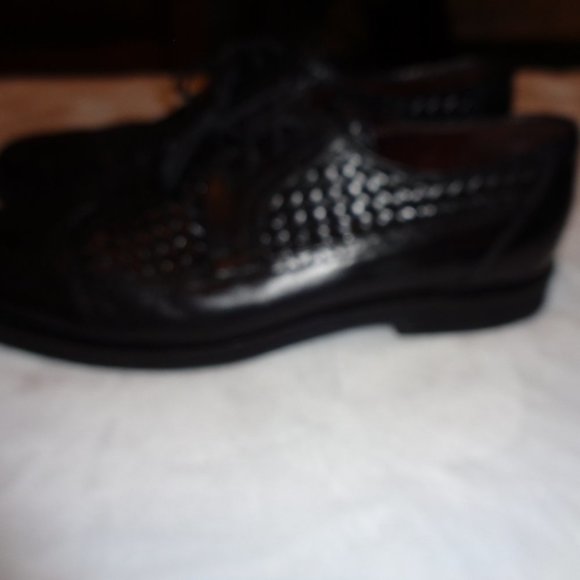 E.T. Wright Men\'s Size 10.5 Narrow Black Shoes main image 10